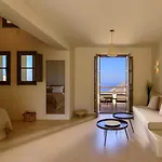 Hotell Elessa Pýrgos